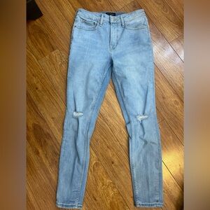 Free Assembly Light Blue Women's High Rise Distressed Skinny Jeans Size 8